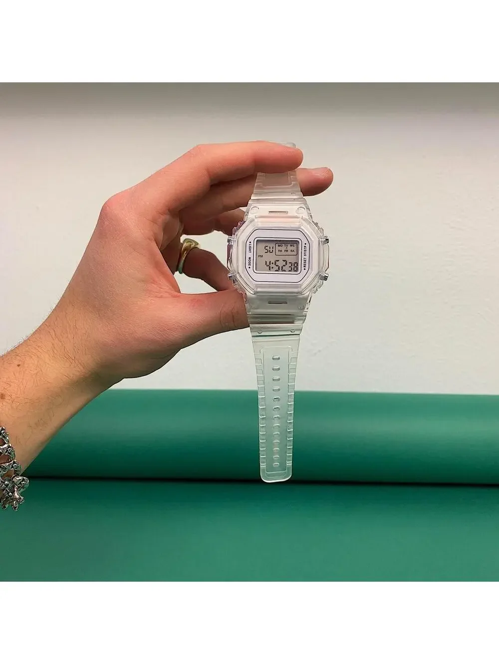 Essential Y2K Cyber 2000s Retro Vintage Style Transparent Digital White Watch